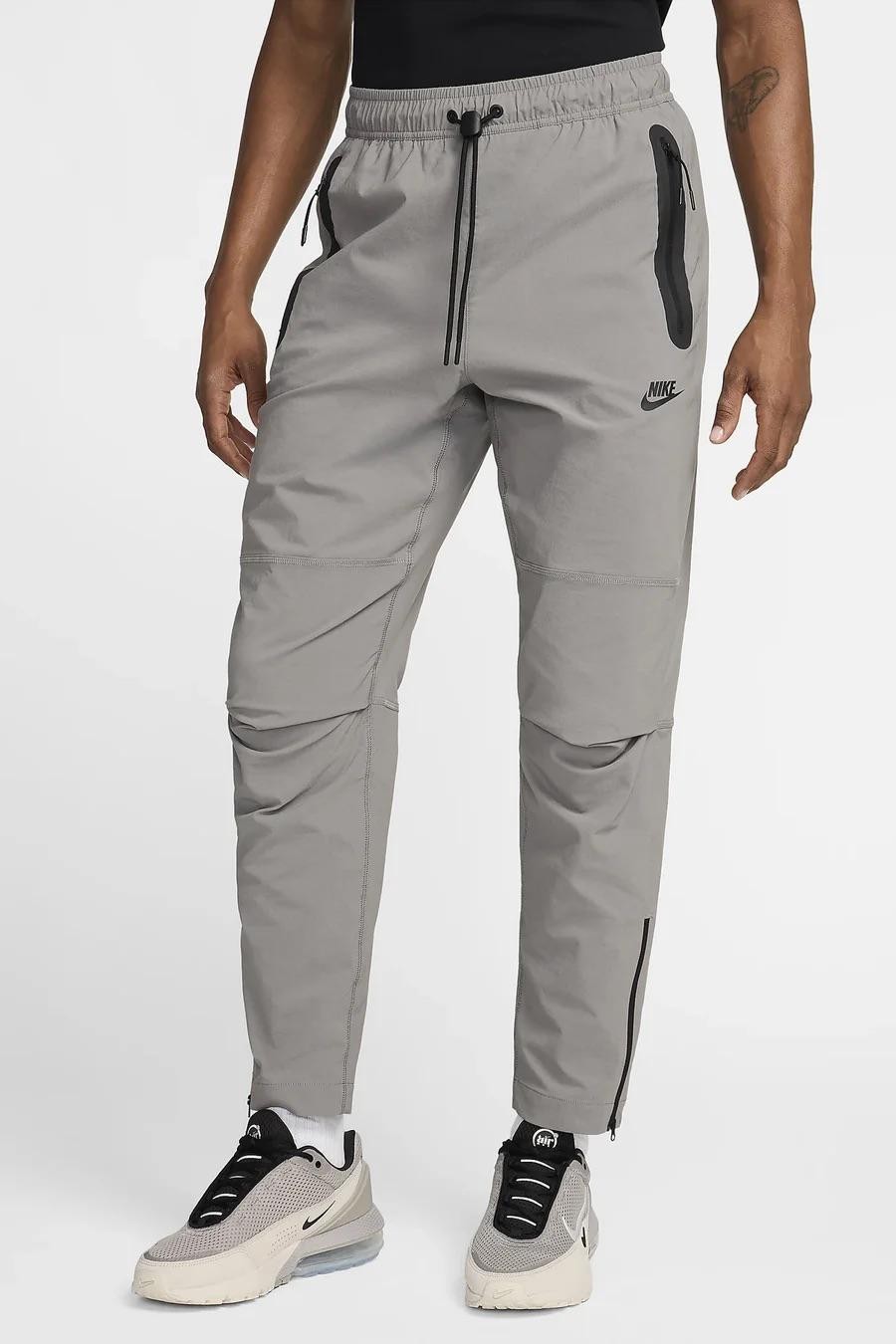 NİKE Tech Woven Trousers