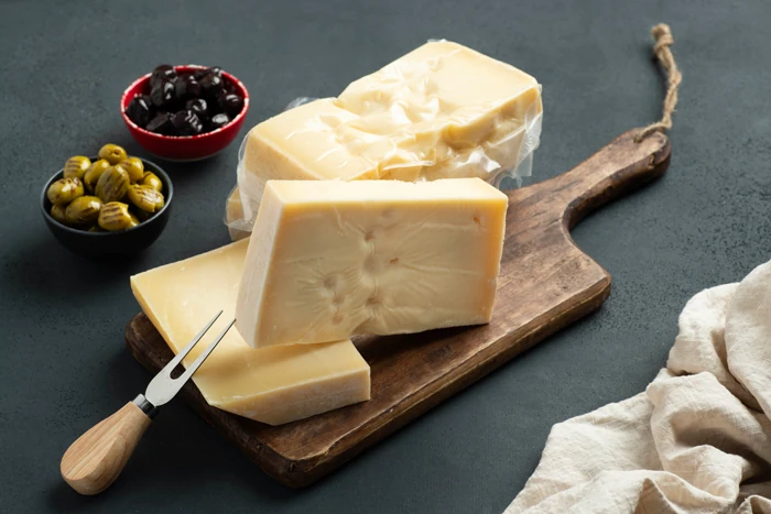 Kars Gravyer Peyniri