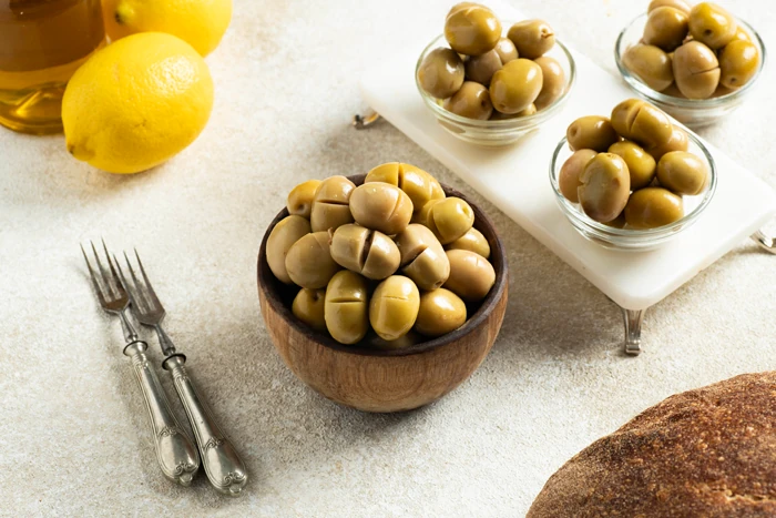 Fora Yeşil Kırma Zeytin