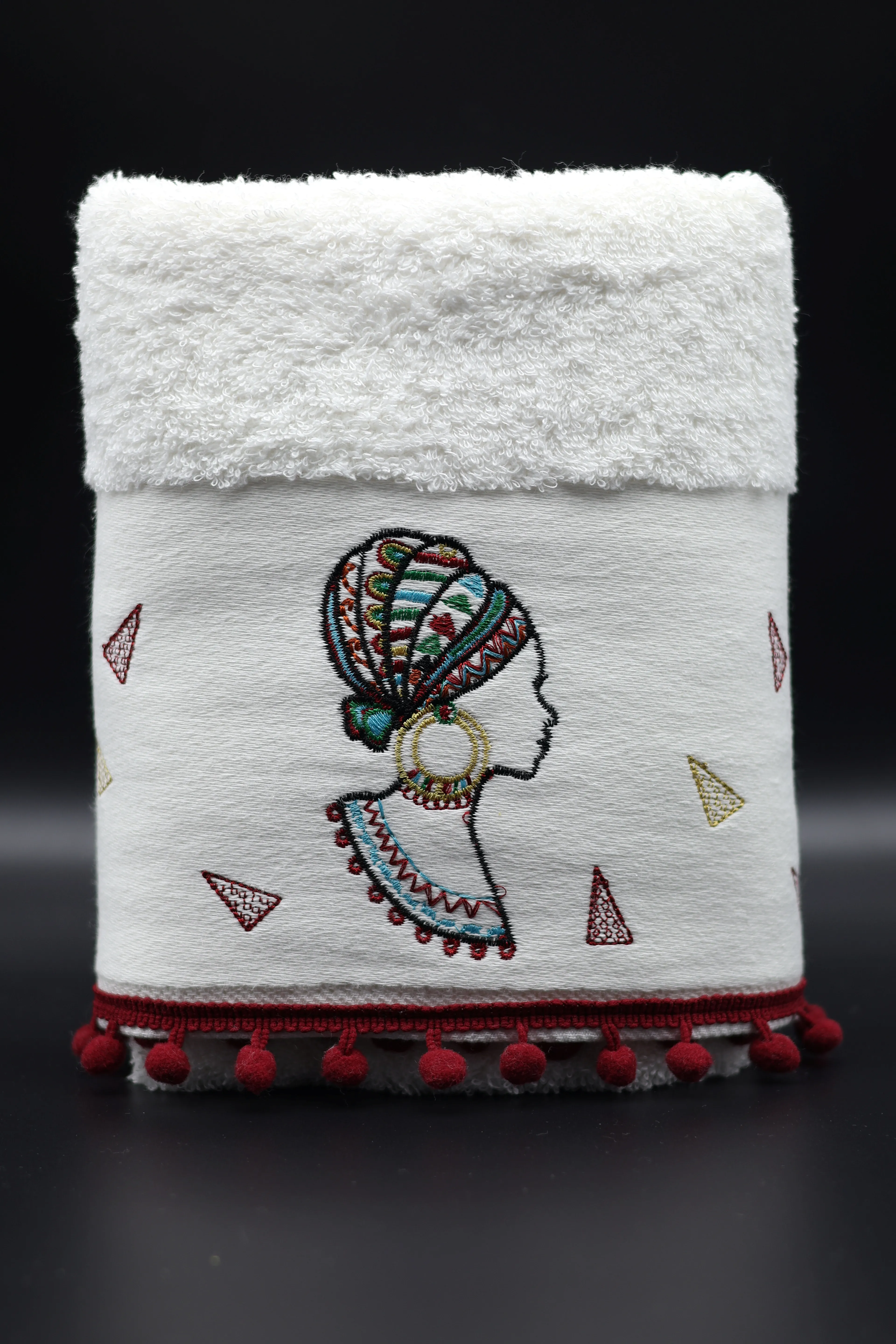 %100 Pamuk Afrikalı Kadın Figürlü Bordo Ponponlu Havlu (50x90 cm)