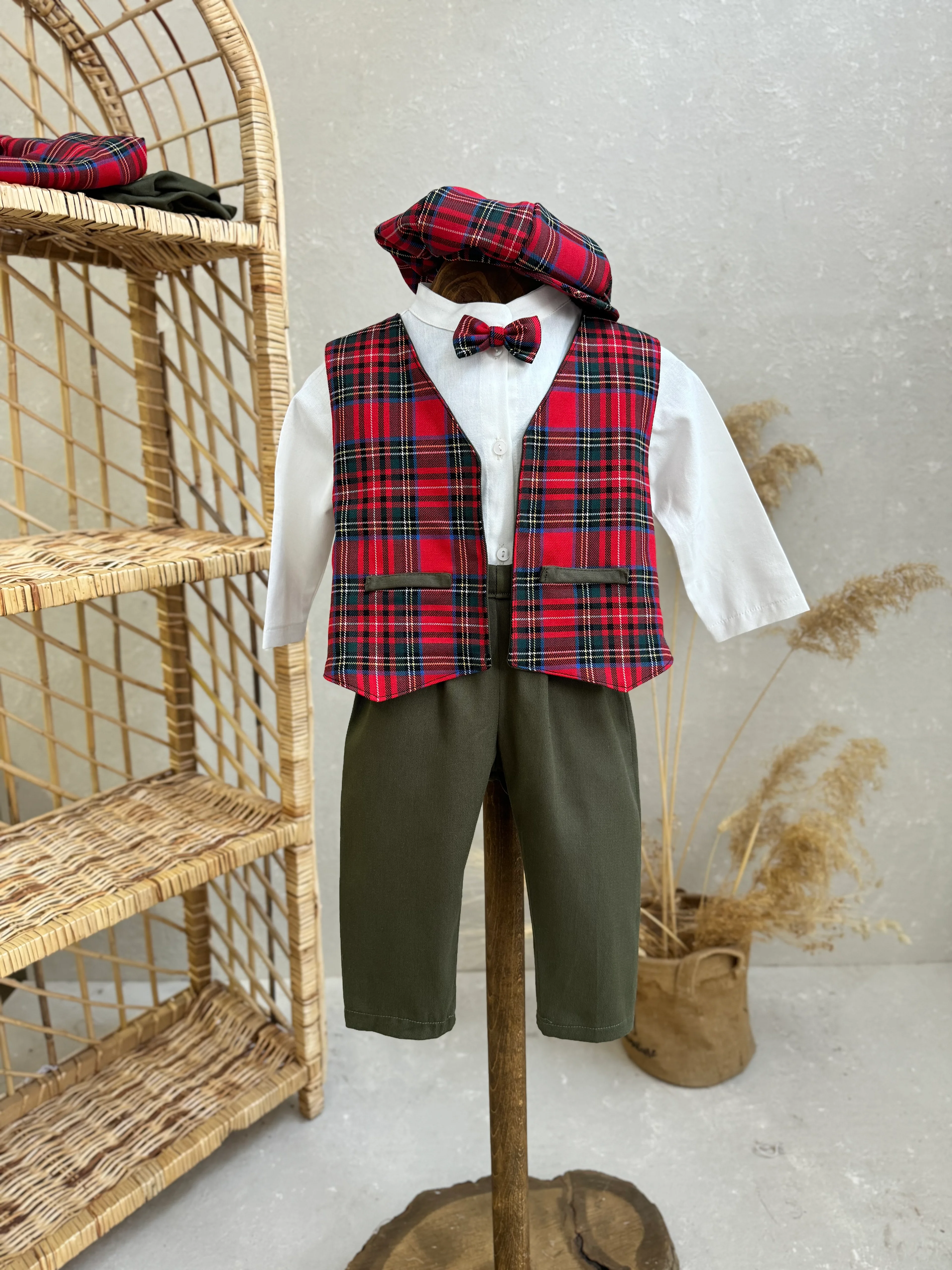 HAKİ PANTOLON - GÖMLEK 