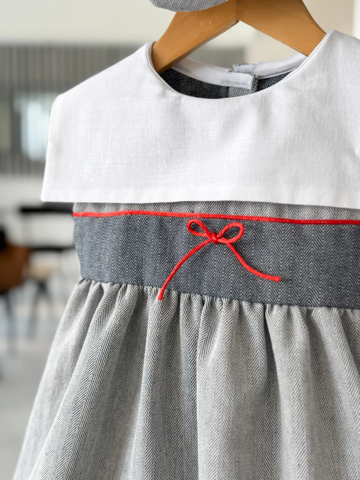 ELLA MAVİ ELBİSE-RESSAM ŞAPKALI 2 Lİ SET 