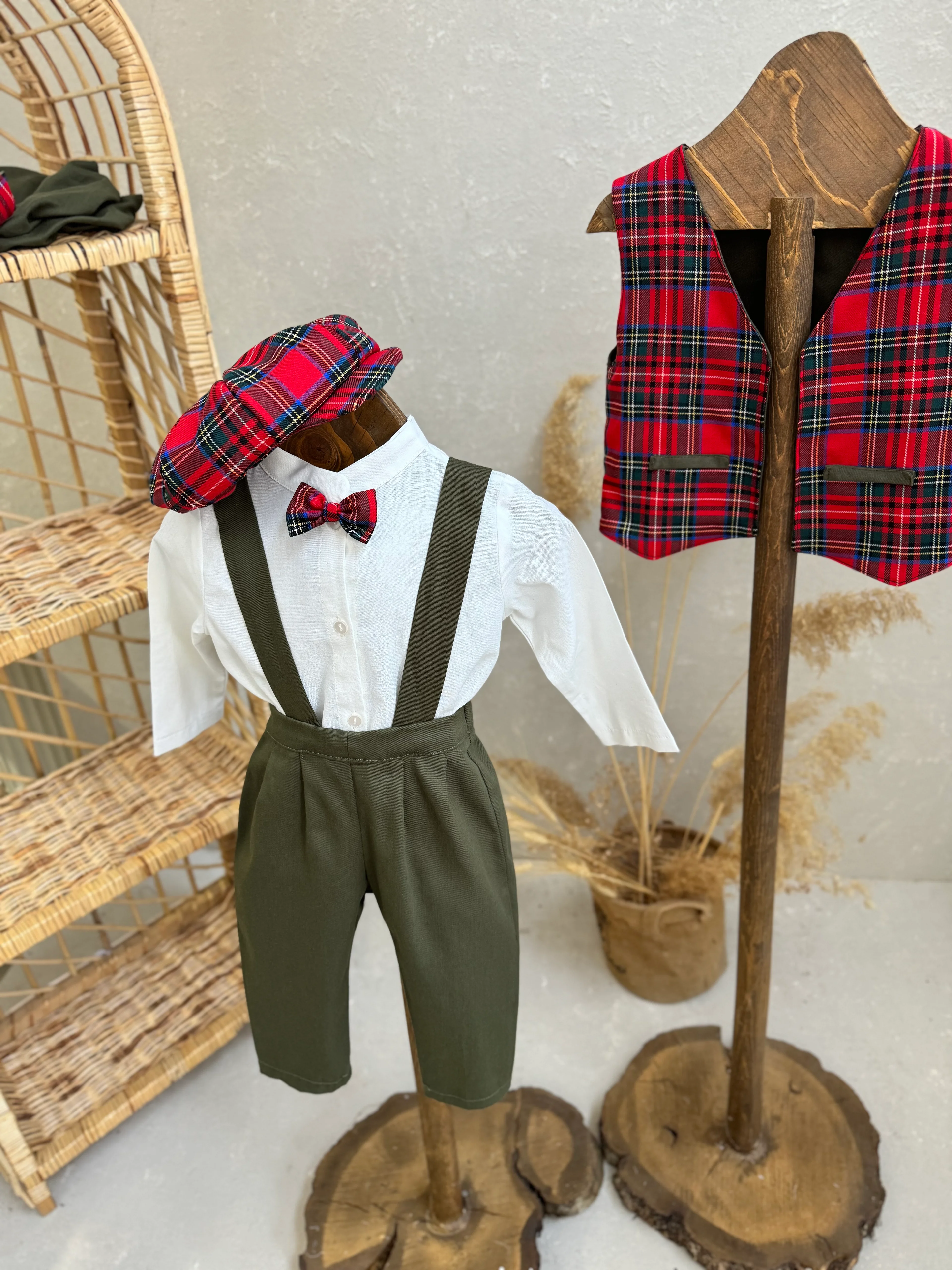 HAKİ PANTOLON - GÖMLEK 