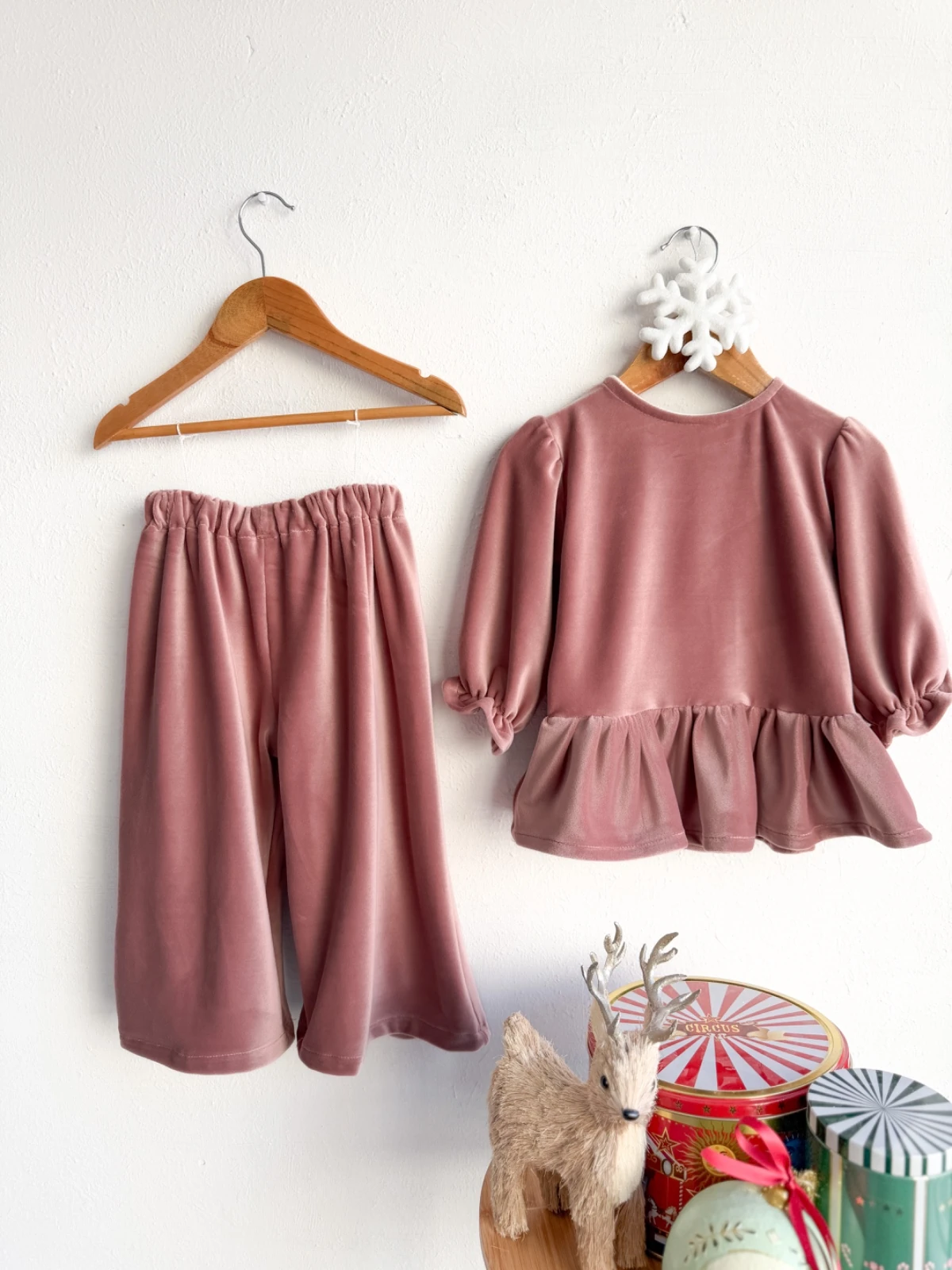 PEMBE YUMUŞAK KADİFE ALT - ÜST TAKIM 