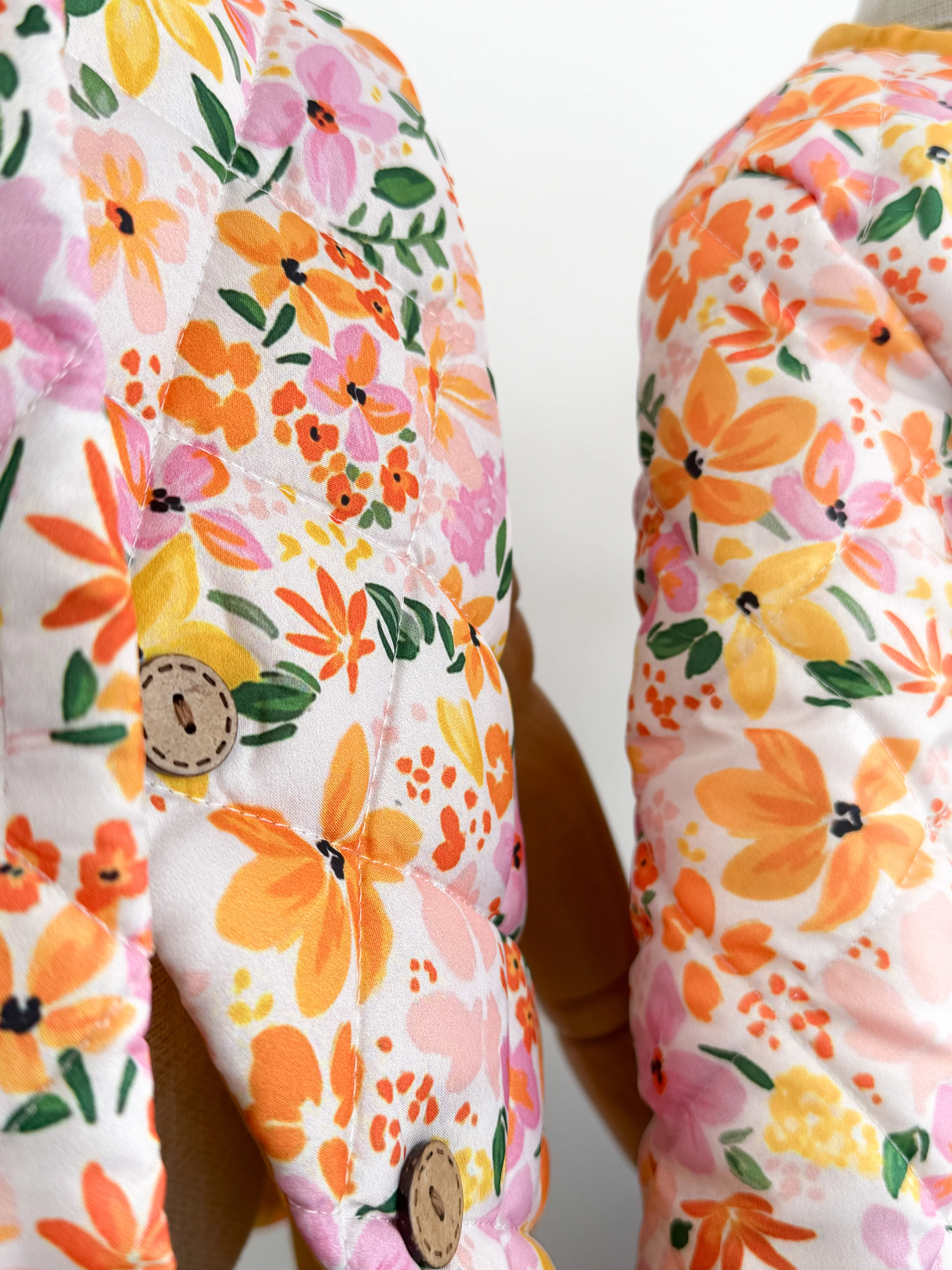 FLOWER KAPİTONE YELEK