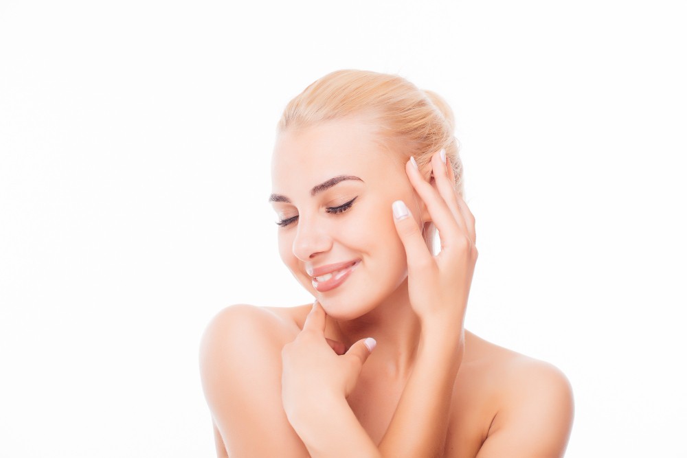 Yaşlanma Karşıtı Cilt Bakımında Son Trendler: Anti-Aging Kremlerle Cildinizi Gençleştirin