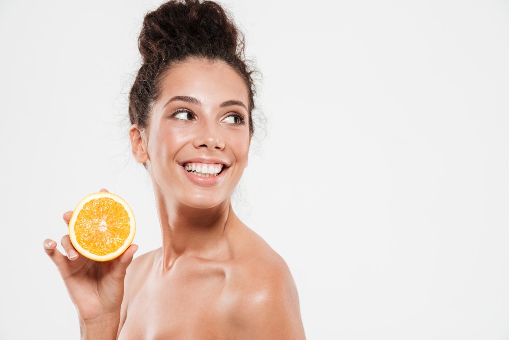 Leke ve Kırışıklık Giderici C Vitamini Serumları: Hangi Ürünler Etkili?