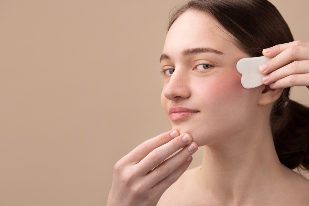 Cilt Tazeleme ve Nem Artışı İçin İdeal Serum Kullanımı