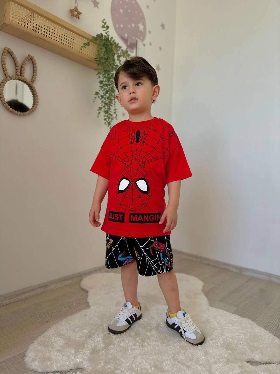 Erkek Çocuk Örümcek Adam (Spiderman) Temalı Şortlu Takım