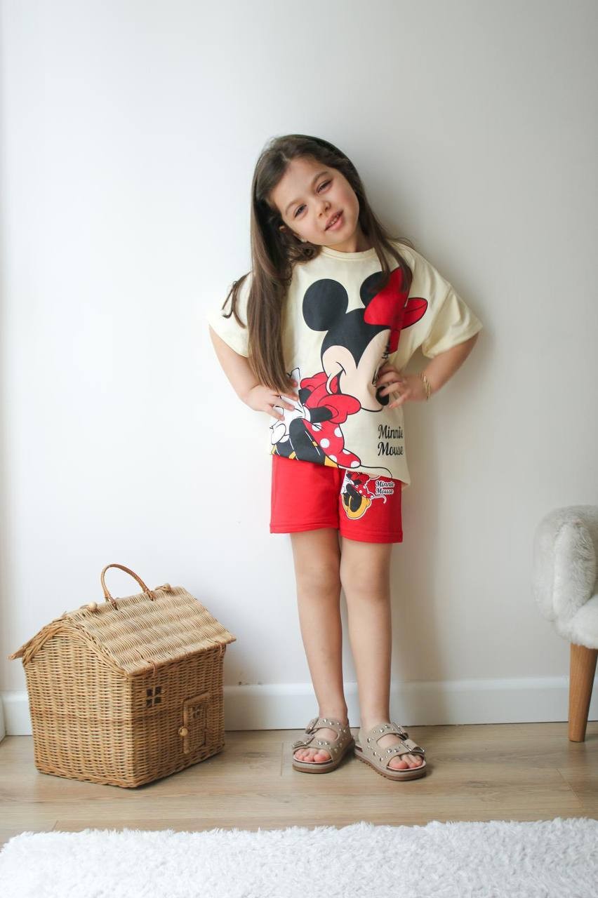 Kız Çocuk Minnie Mouse Baskılı Şortlu Takım