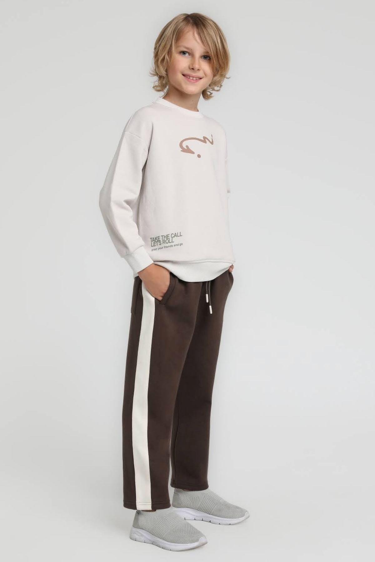 4-14 Yaş Erkek Çocuk Baskılı Sweatshirt ve Şeritli Eşofman Altı Takım
