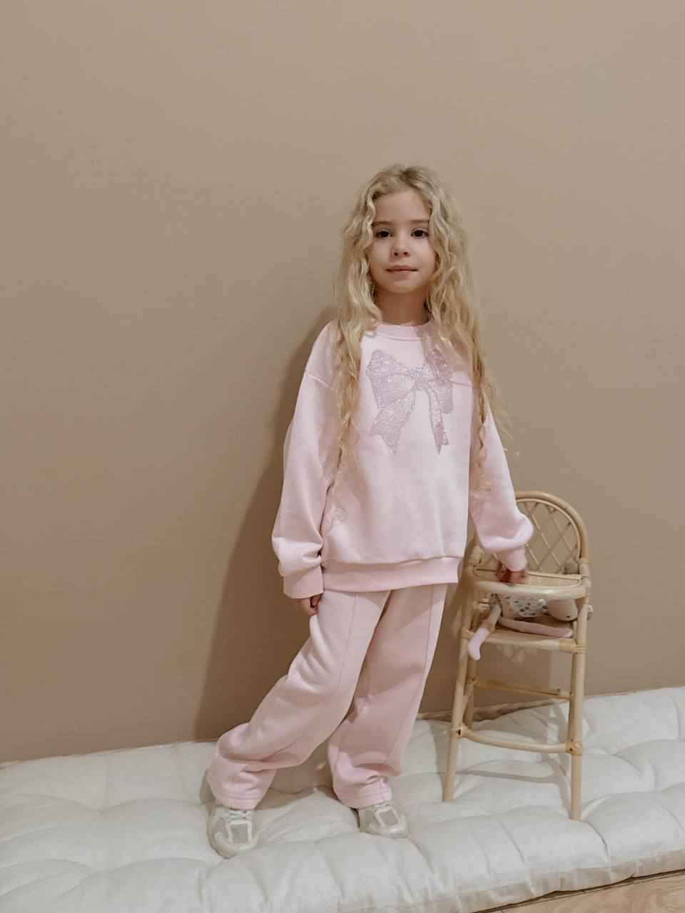 3-10 Yaş Kız Çocuk Taş Detaylı Fiyonk Baskılı Eşofman Takımı