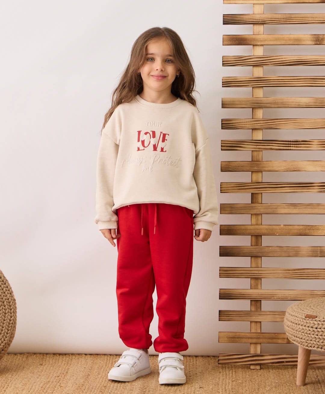 2-6 Yaş Kız Çocuk "Your Love Always Protect Me" Baskılı İkili Eşofman Takımı