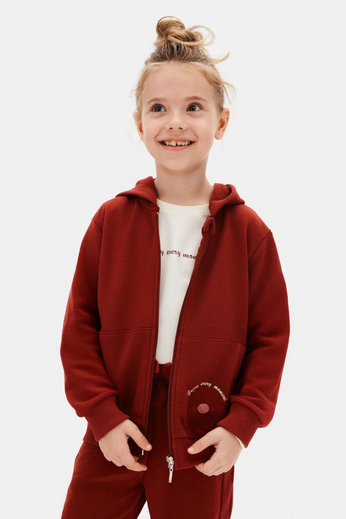 4-8 Yaş Kız Çocuk Daisy Nakışlı Bordo Fermuarlı İkili Takım