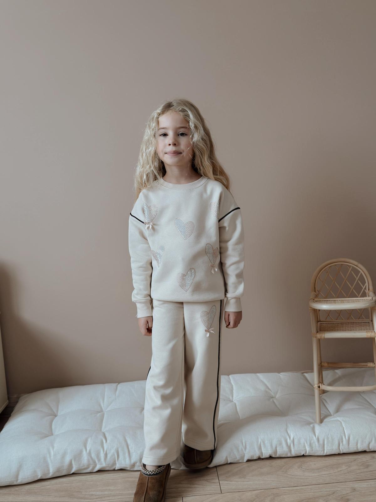 5-14 Yaş Kız Çocuk Kalp ve Fiyonk Detaylı 3 İplik Şardonlu Eşofman Takımı