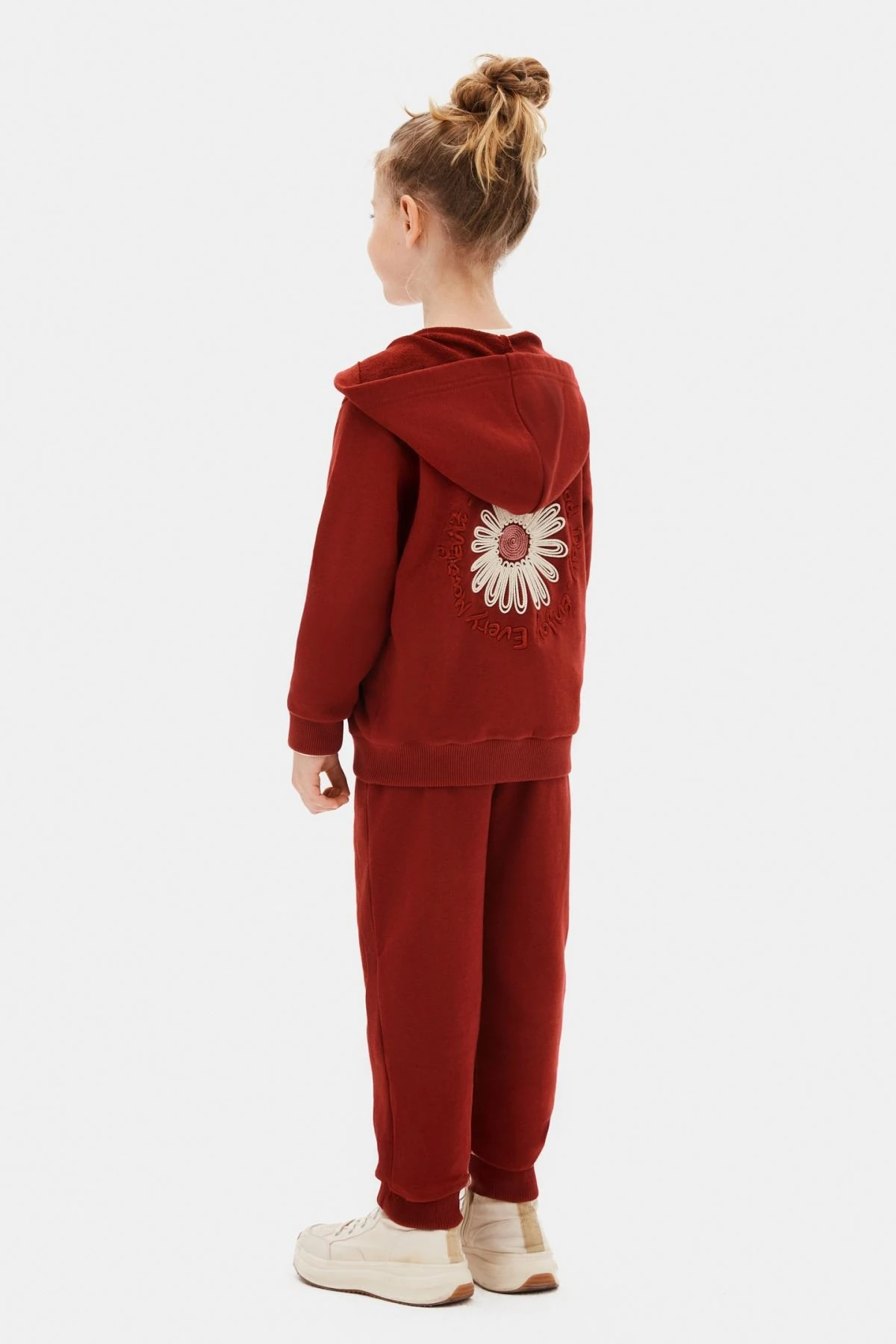 4-8 Yaş Kız Çocuk Daisy Nakışlı Bordo Fermuarlı İkili Takım