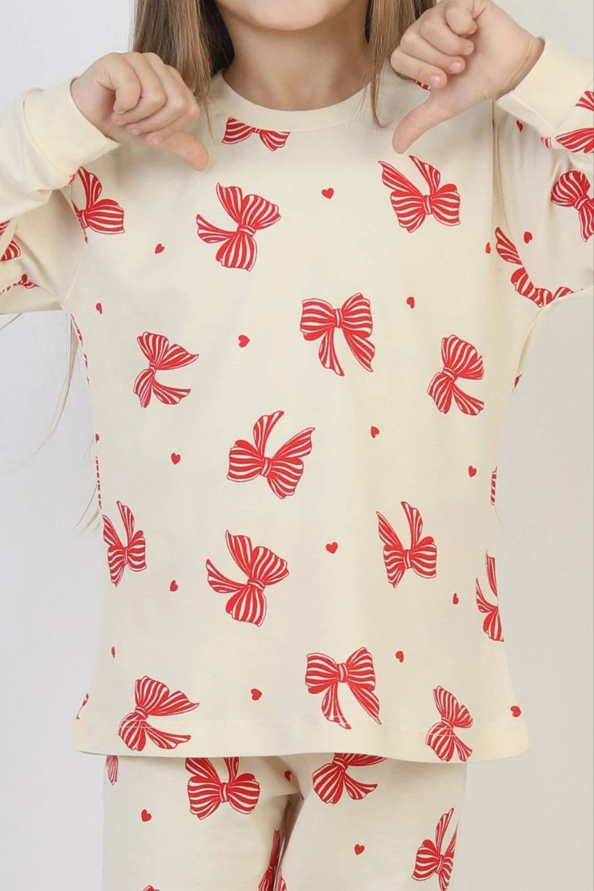 3-8 Yaş Kız Çocuk Kırmızı Fiyonk Desenli Pijama Takımı