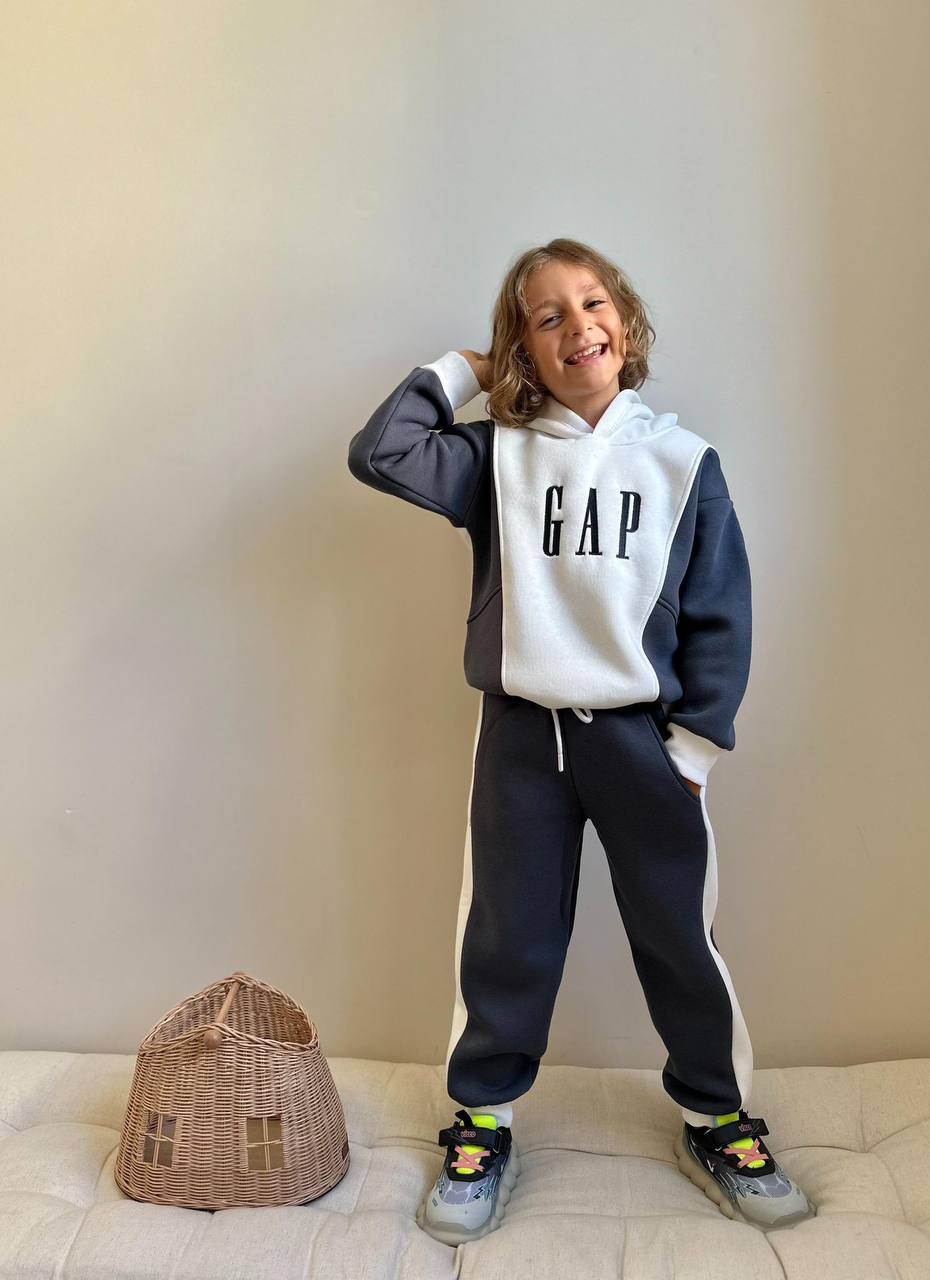 5-16 Yaş Erkek Çocuk GAP Logo Renk Bloklu Kapüşonlu 3 İplik Şardonlu Eşofman Takımı