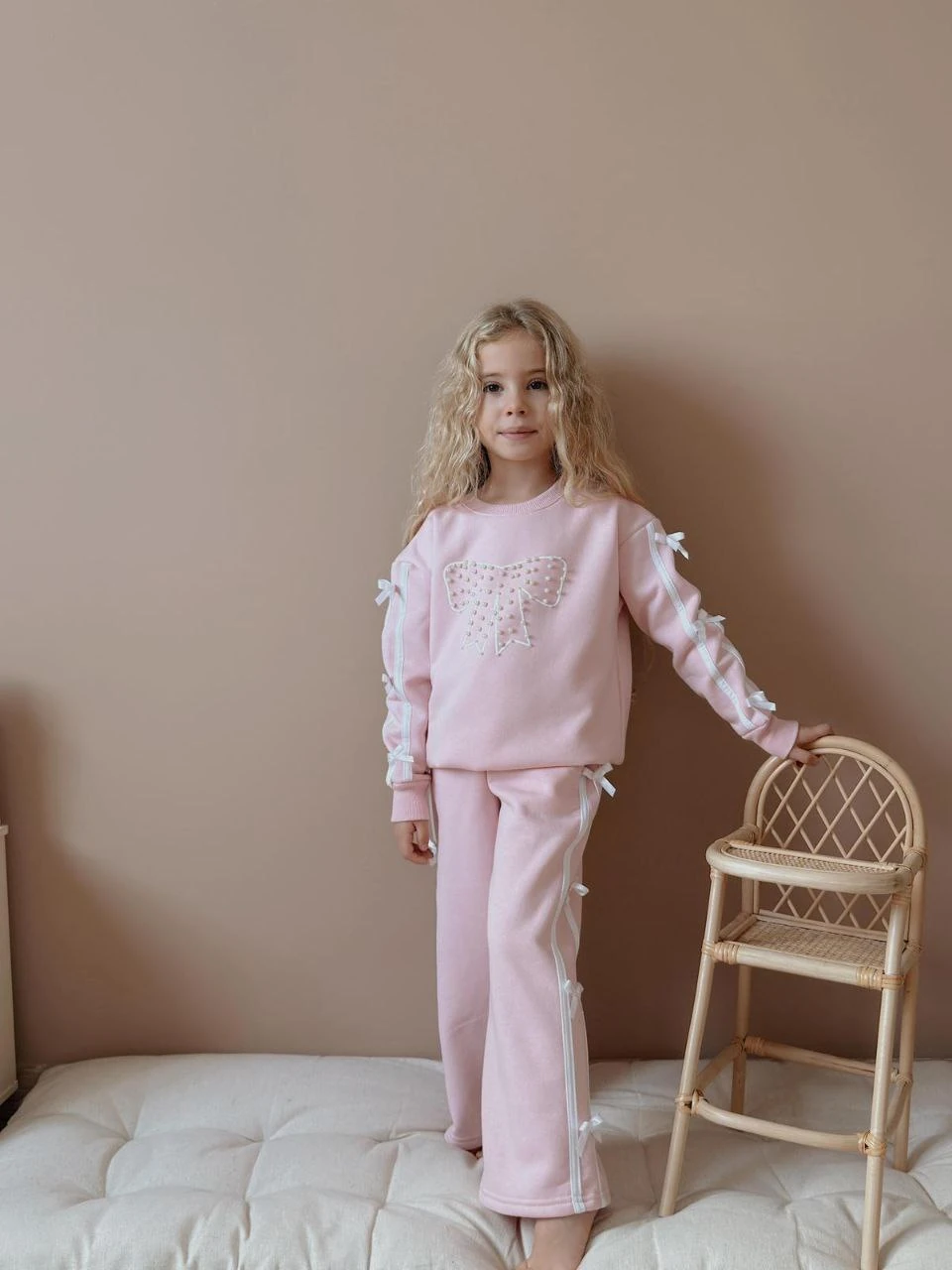 3-10 Yaş Kız Çocuk Fiyonklu 3 İp Şardonlu Eşofman Takımı