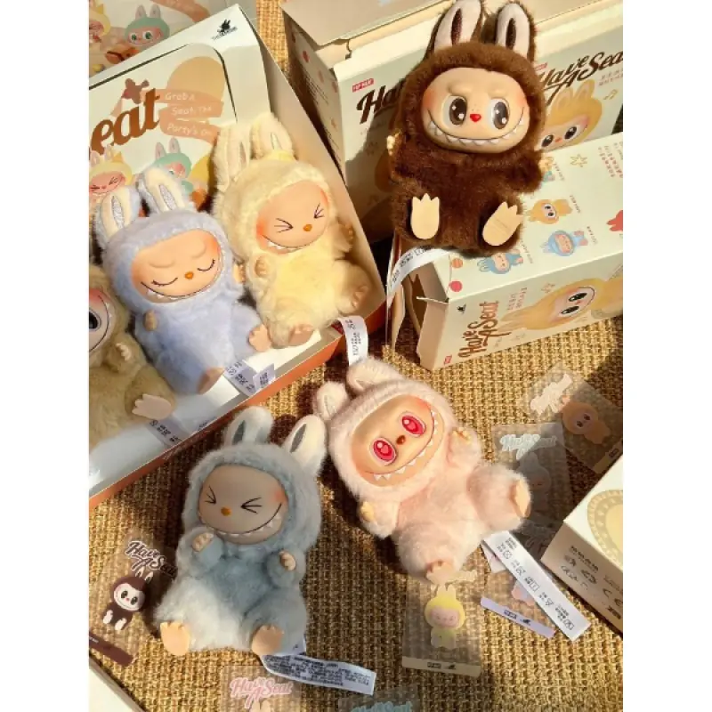 LABUBU MYAKU-MYAKU ぬいぐるみ Labubu joins MYAKU-MYAKU for limited Osaka Expo 2025 figure