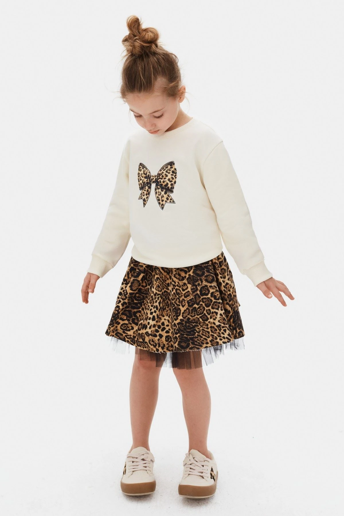 4-8 Yaş Kız Çocuk Fiyonk Baskılı Leopar Desenli Tül Etekli Zarif Dantelli Takım