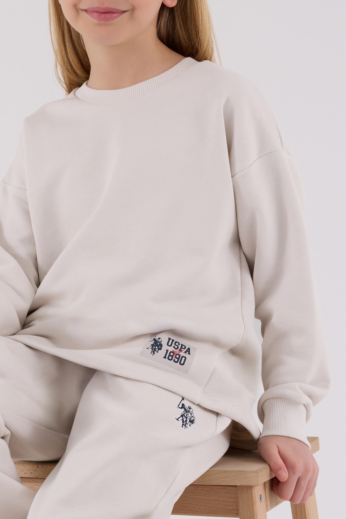 9-15 Yaş Kız Çocuk US Polo Assn Lisanslı Taş Rengi Eşofman Takımı