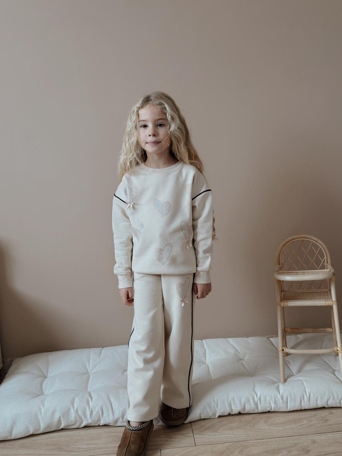 5-14 Yaş Kız Çocuk Kalp ve Fiyonk Detaylı 3 İplik Şardonlu Eşofman Takımı