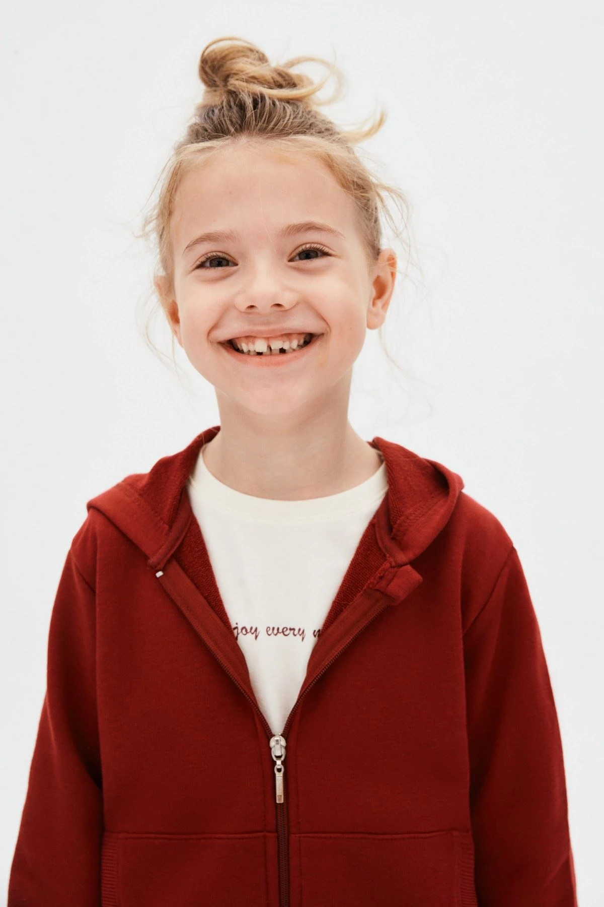 4-8 Yaş Kız Çocuk Daisy Nakışlı Bordo Fermuarlı İkili Takım