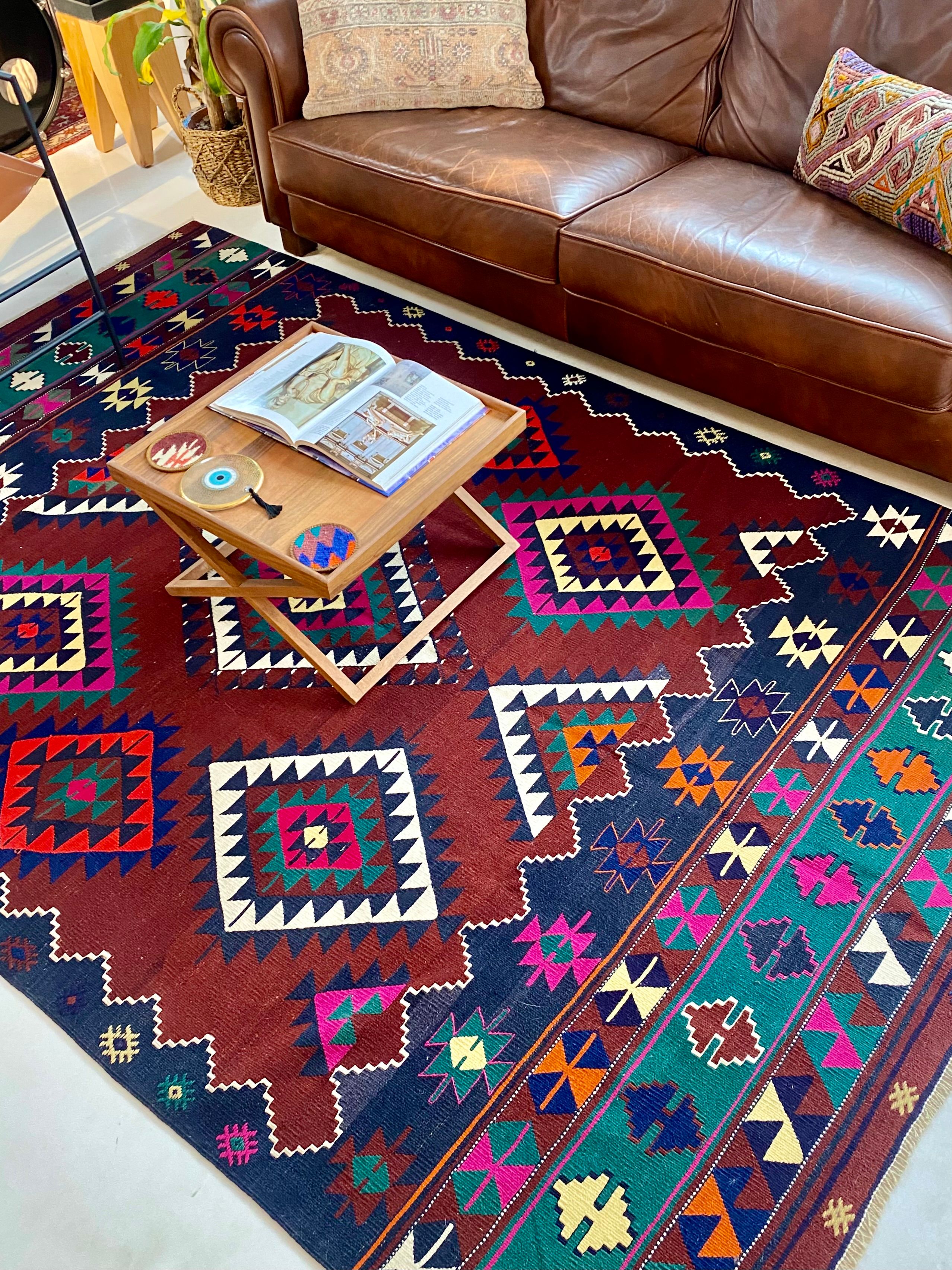 Balikesir Karakechili Burdock Bordered Rug 