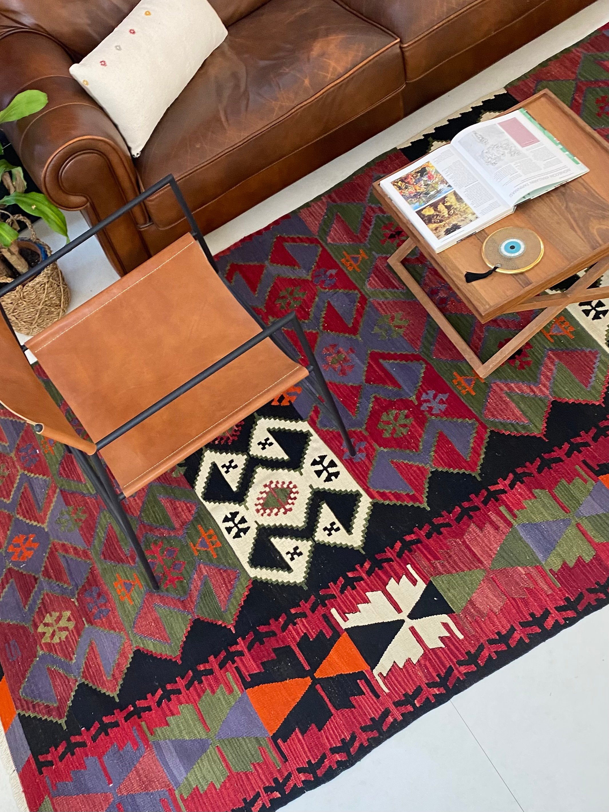 Handwoven Vintage Emirdag Kilim 2