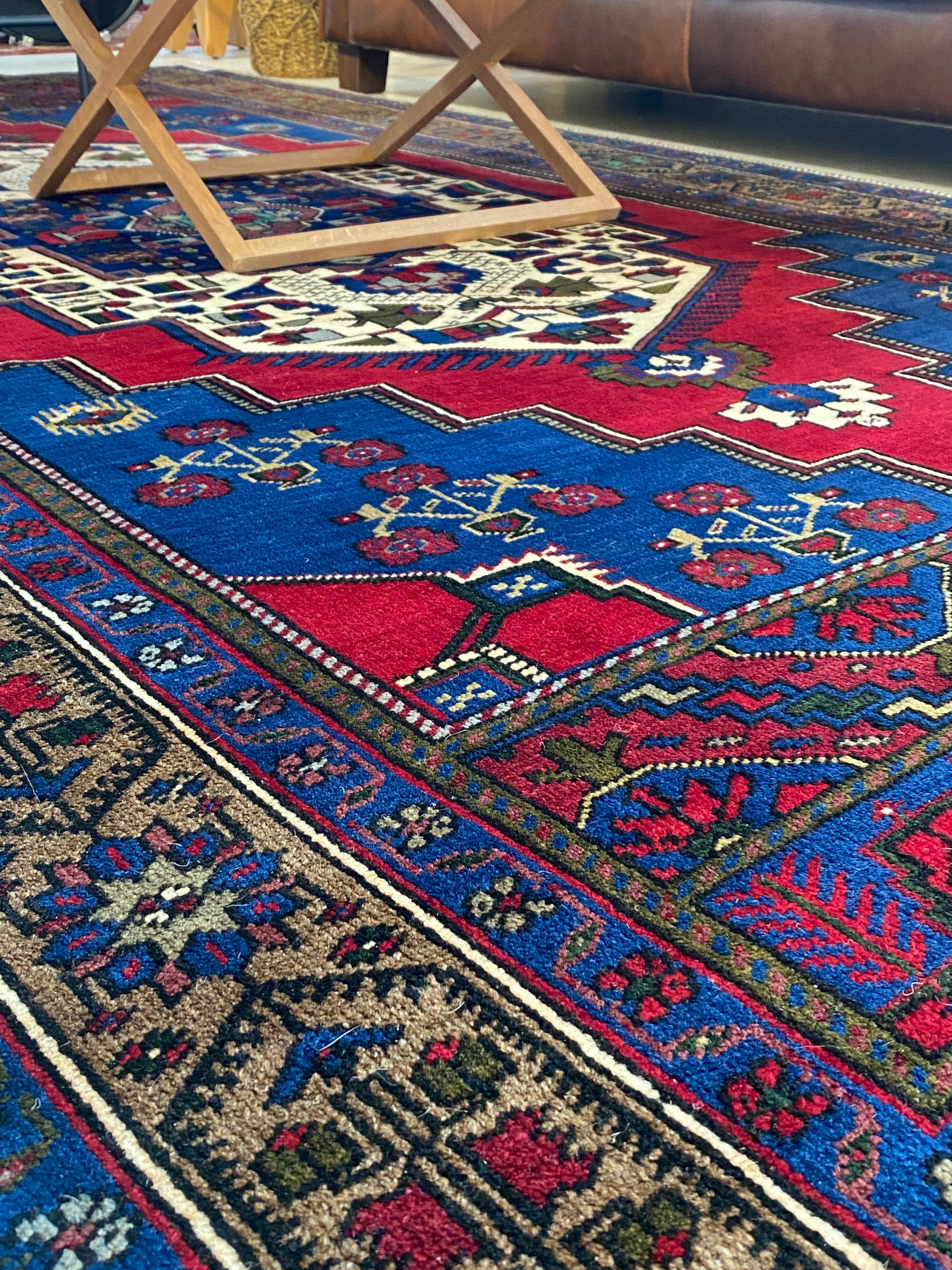 Central Anatolia Taspinar Hand-Woven Carpet