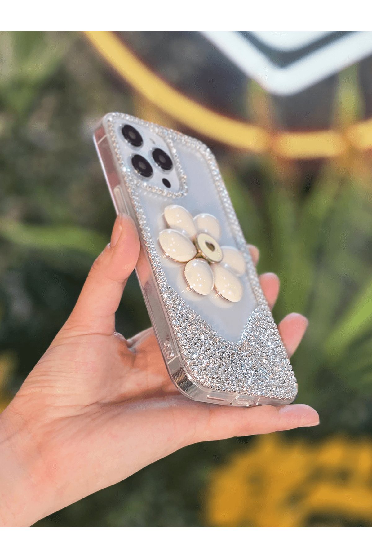 3D Karakter Taşlı Şeffaf Premium Telefon Kılıfı Büyük Çiçek