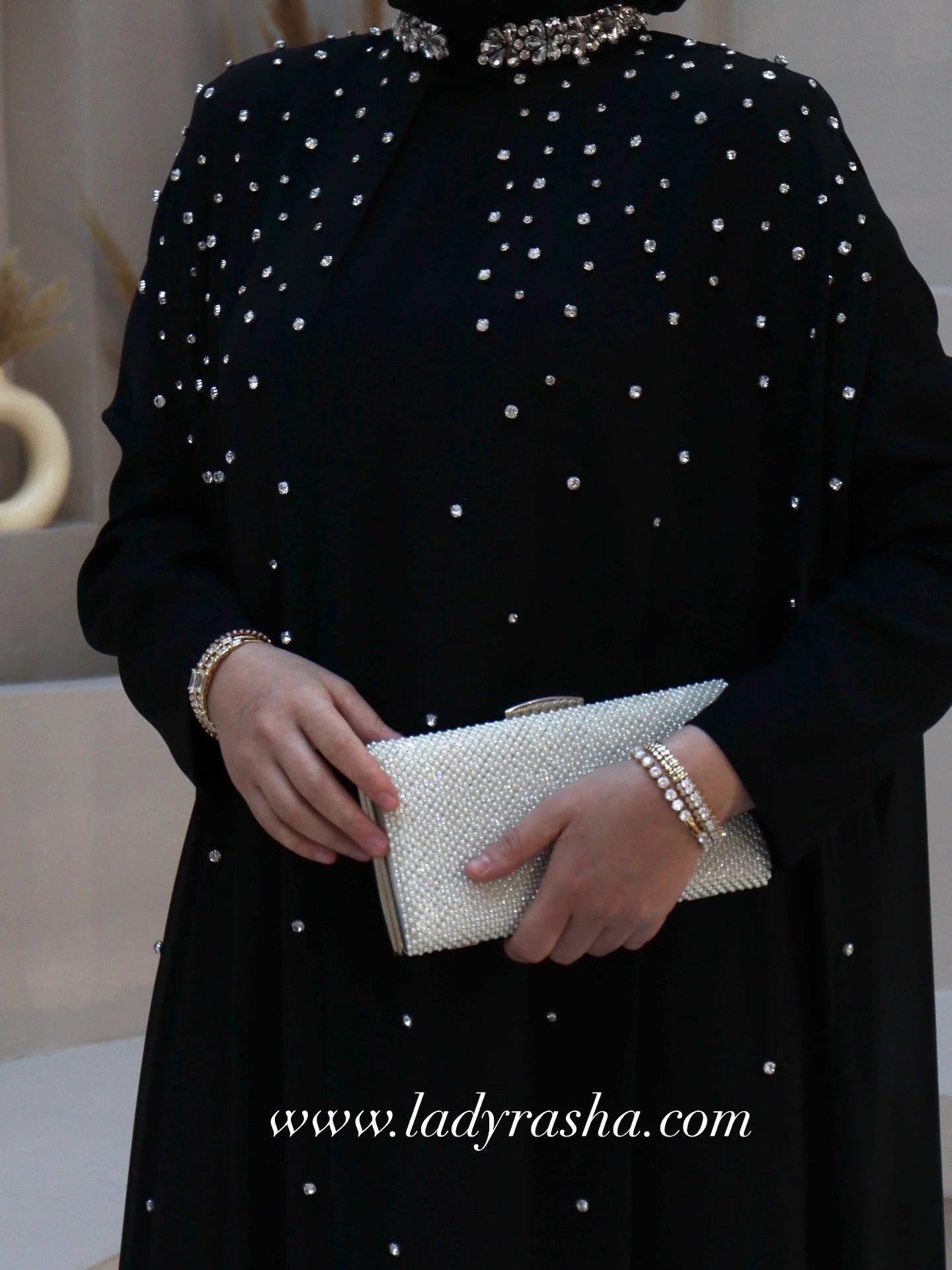 SİYAH PARLA ELBİSE