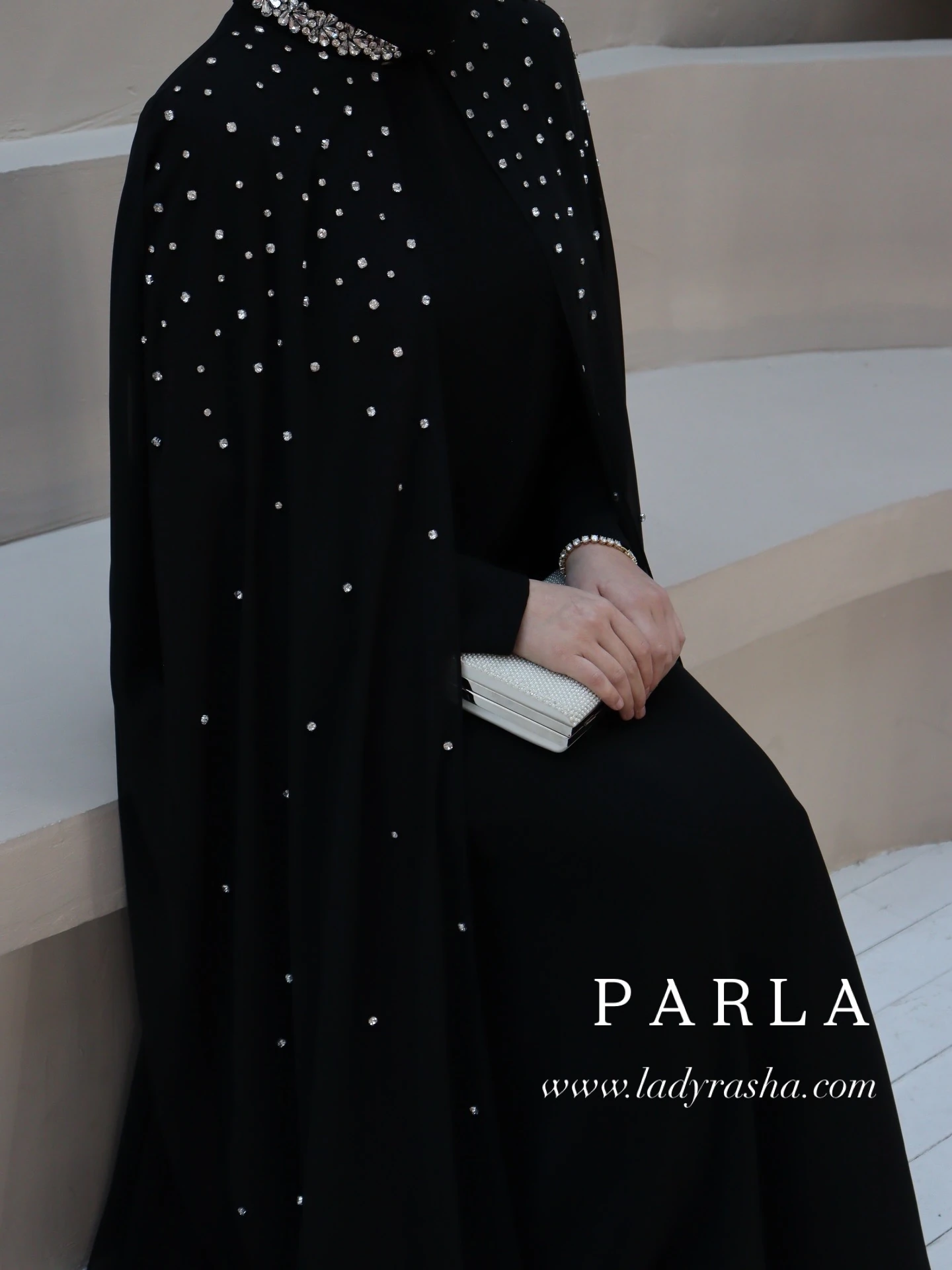 SİYAH PARLA ELBİSE