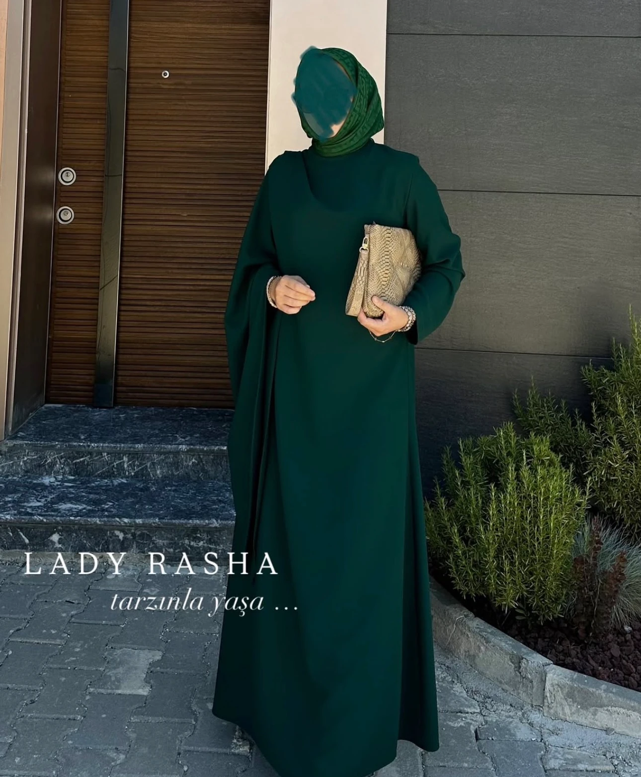 ZÜMRÜT YEŞİLİ DAMLA ELBİSE