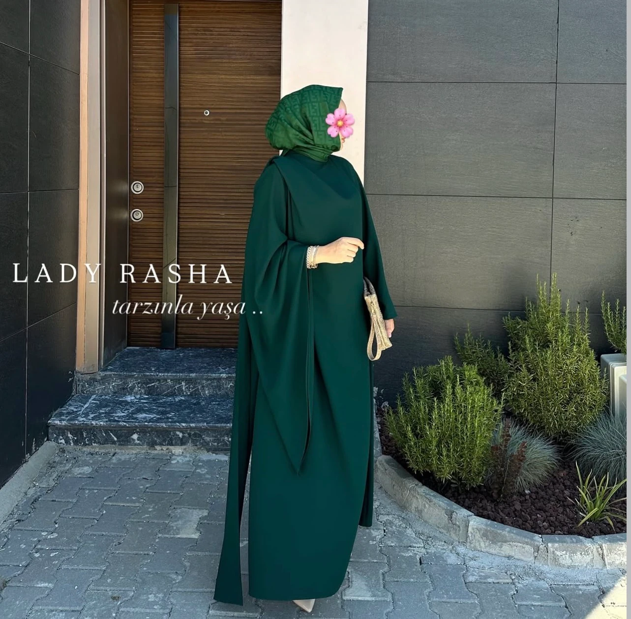 ZÜMRÜT YEŞİLİ DAMLA ELBİSE