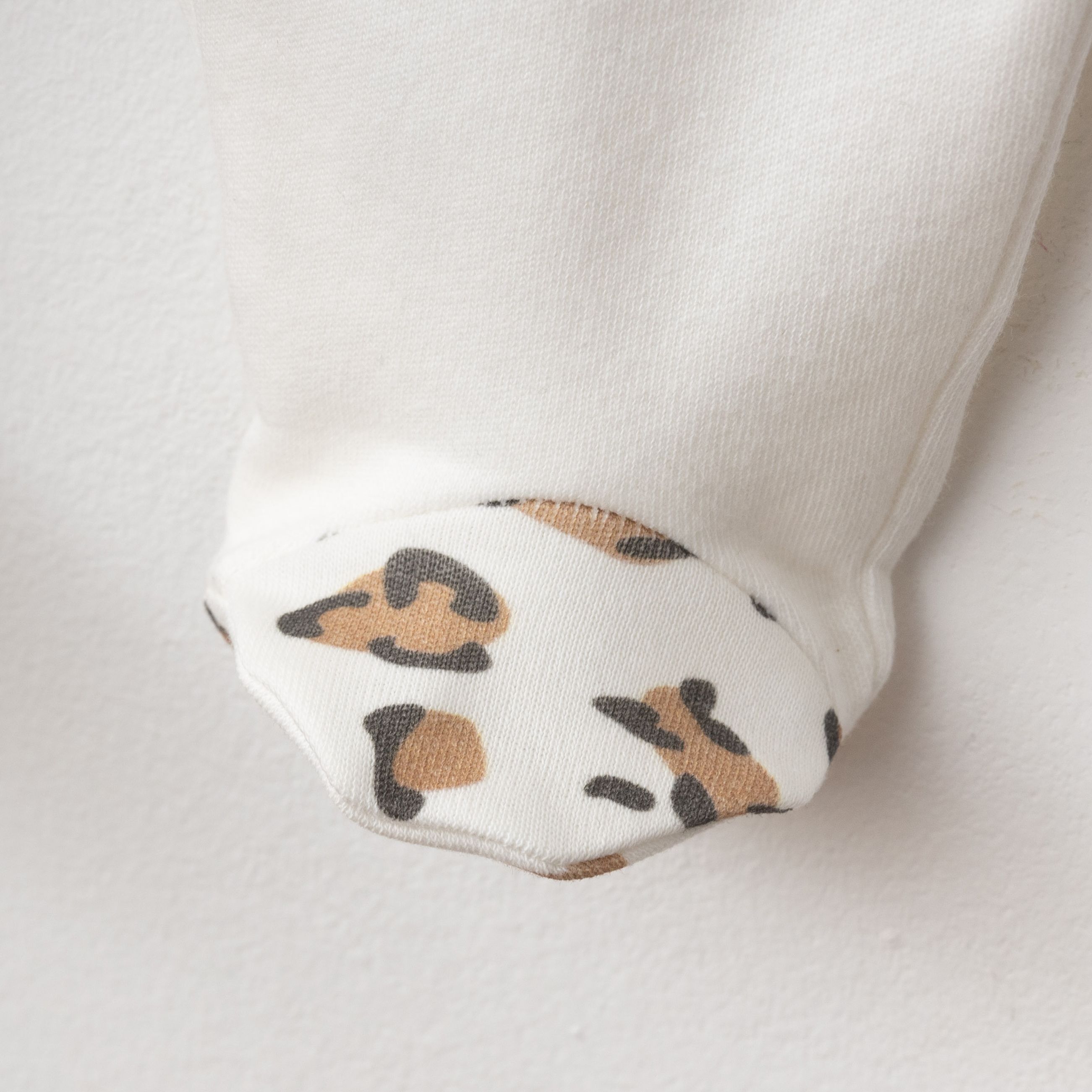 OBABY KIZ 0/3-3/6 AY FİSTOLU LEOPARLI TULUM KREM