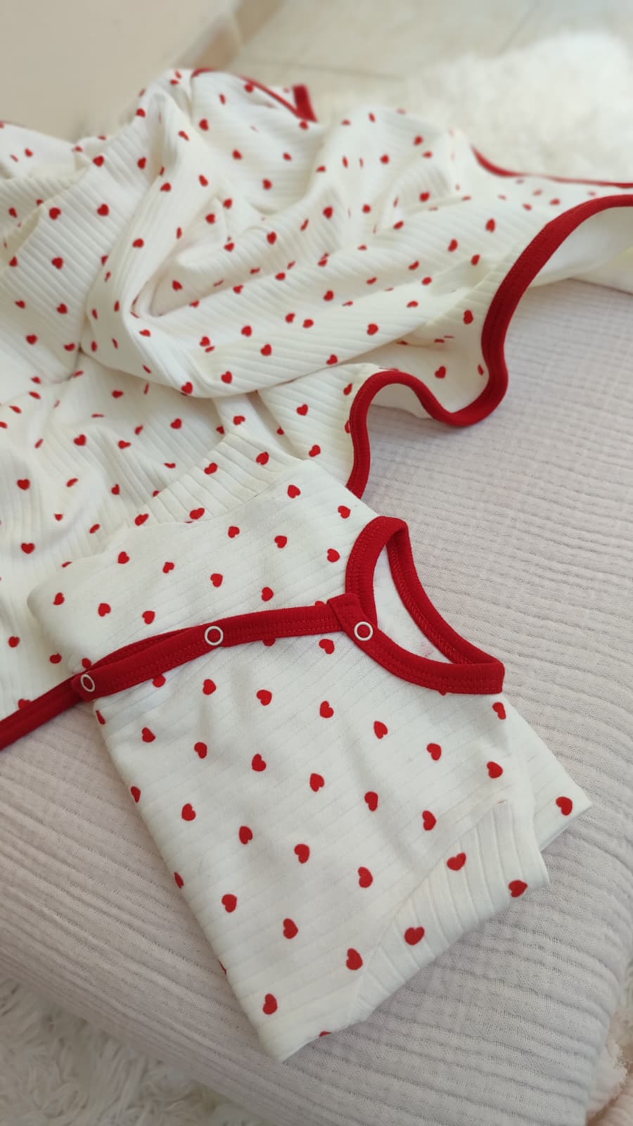 MİNİK KALPLER KIZ BEBEK TULUM VE BATTANİYE SET 0-3/3-6 AY