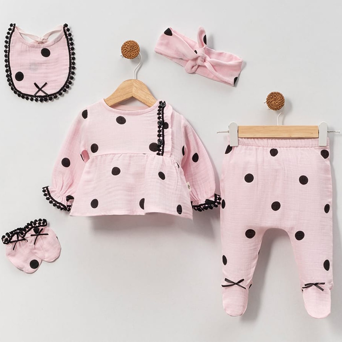PEMBE
