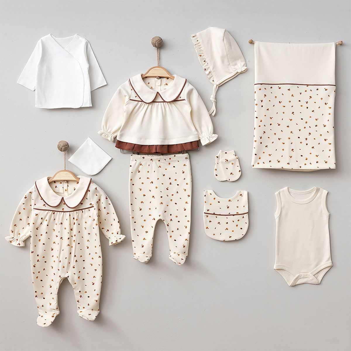 PUGİ KIZ 0-3 AY NATUREL YAPRAK BASKILI 10LU SET