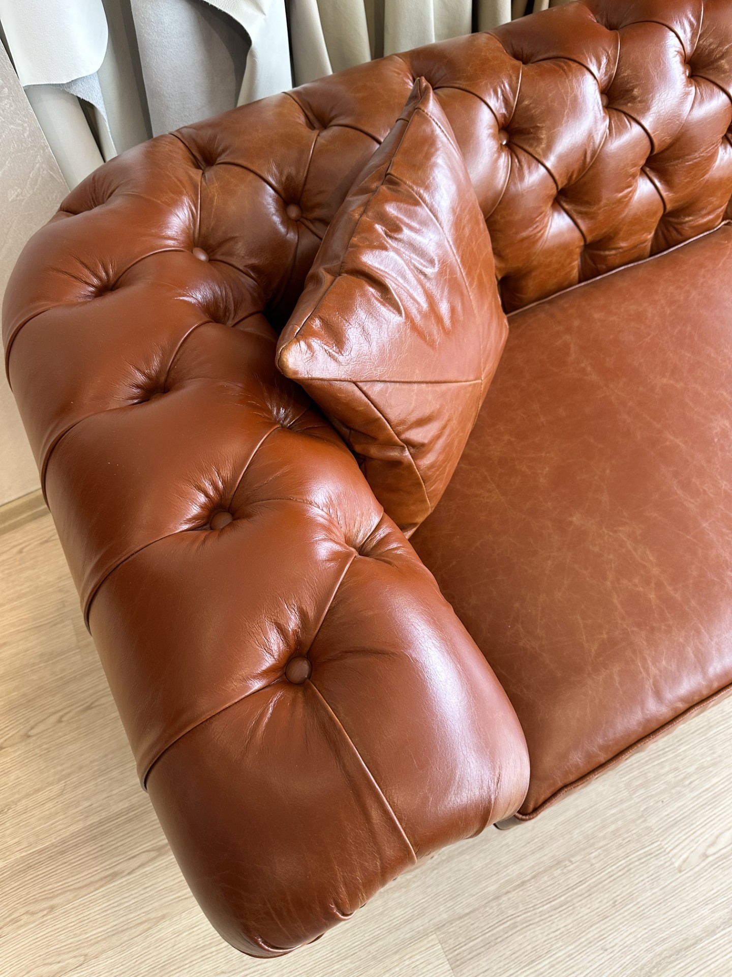 CAMEL CHESTERFIELD