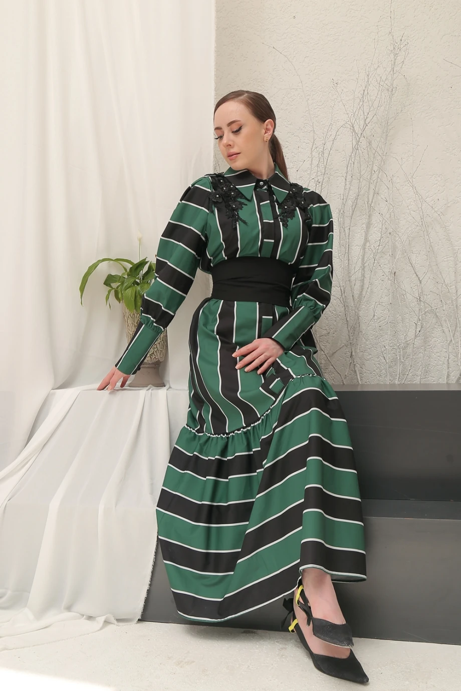 Moor Kadın Siyah-Yeşil Omuz Detaylı Şeritli Gömlek Elbise