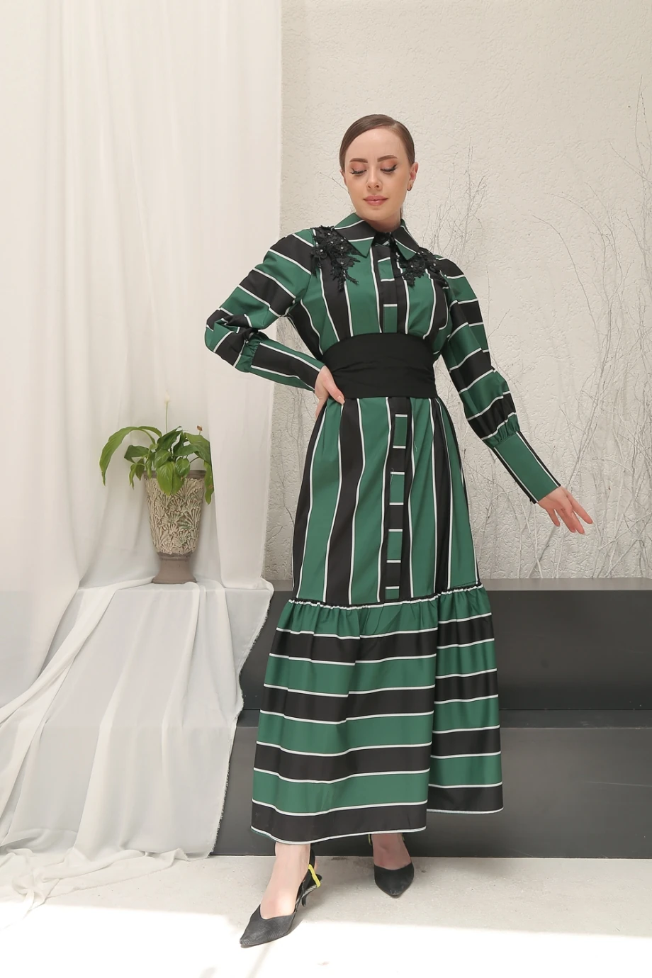 Moor Kadın Siyah-Yeşil Omuz Detaylı Şeritli Gömlek Elbise