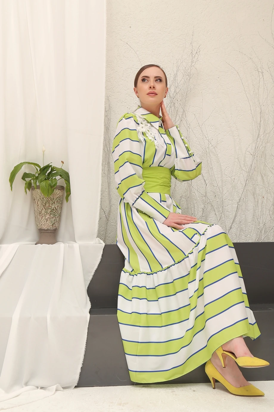 Moor Kadın Yeşil-Beyaz Omuz Detaylı Şeritli Gömlek Elbise