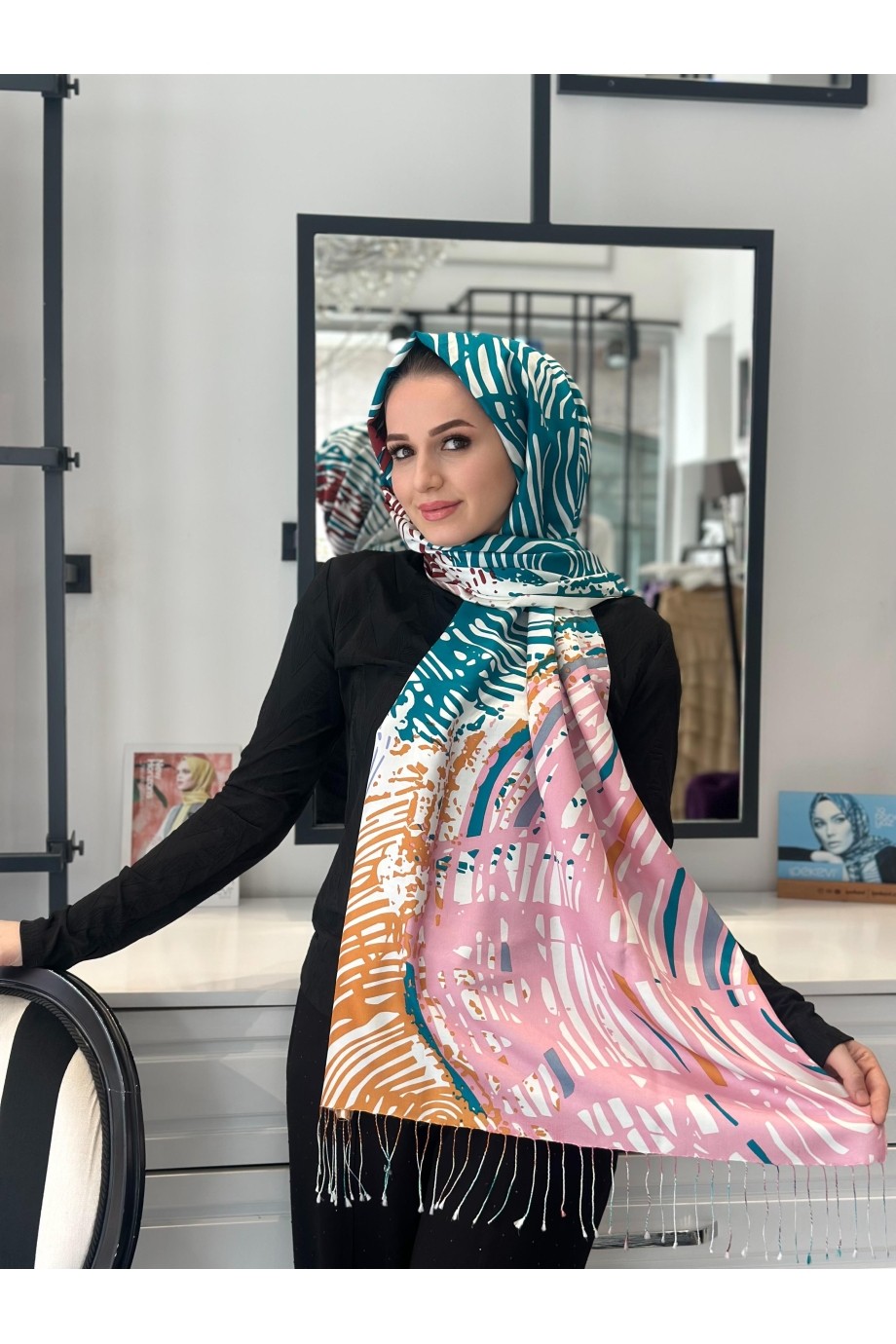 RENKLİ ZEBRA DESENLİ İPEK ŞAL