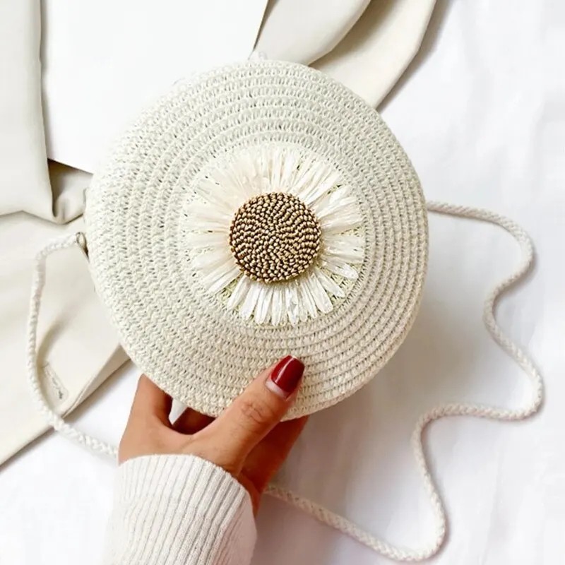 Boho Flower Circle Straw Crossbody Bag - Vintage Mini Shoulder Bag for Women, Ideal for Beach and Everyday Style - Available in White, Beige, and Brown