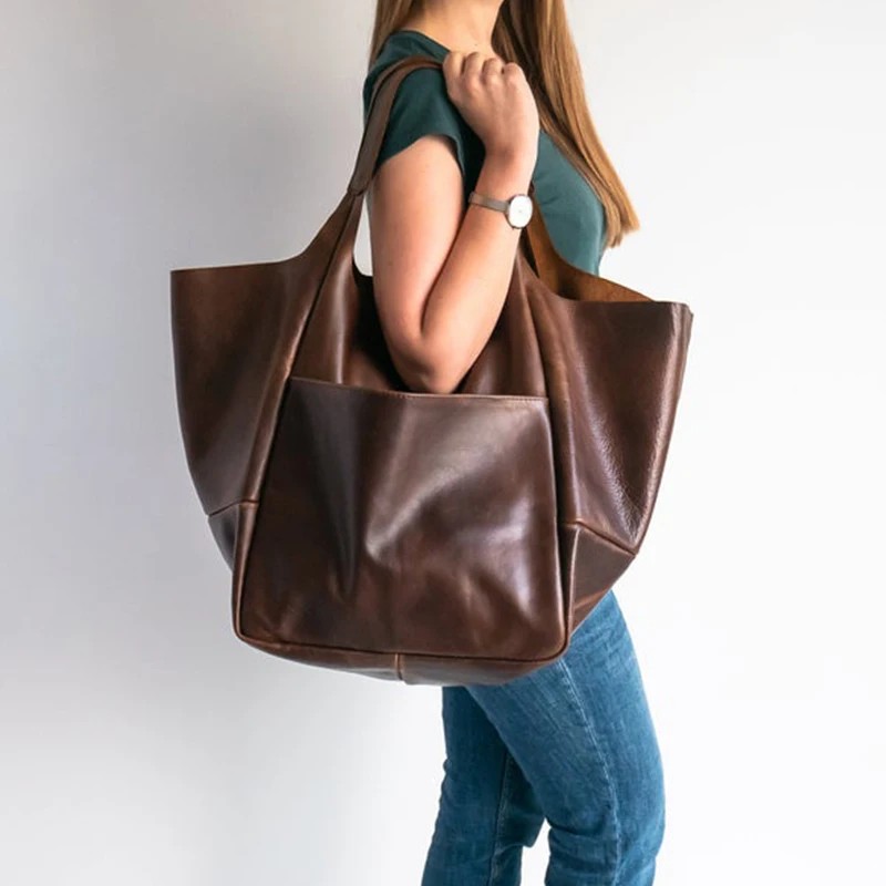 Elegant Large Capacity Leather Tote Bag – Retro Handmade Shoulder Bag for Women | High-Capacity Beach & Shopping Handbag