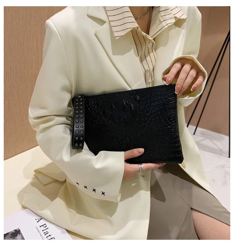 Luxury Crocodile Embossed PU Leather Clutch Wristlet Bag for Women - Elegant Evening Envelope Bag