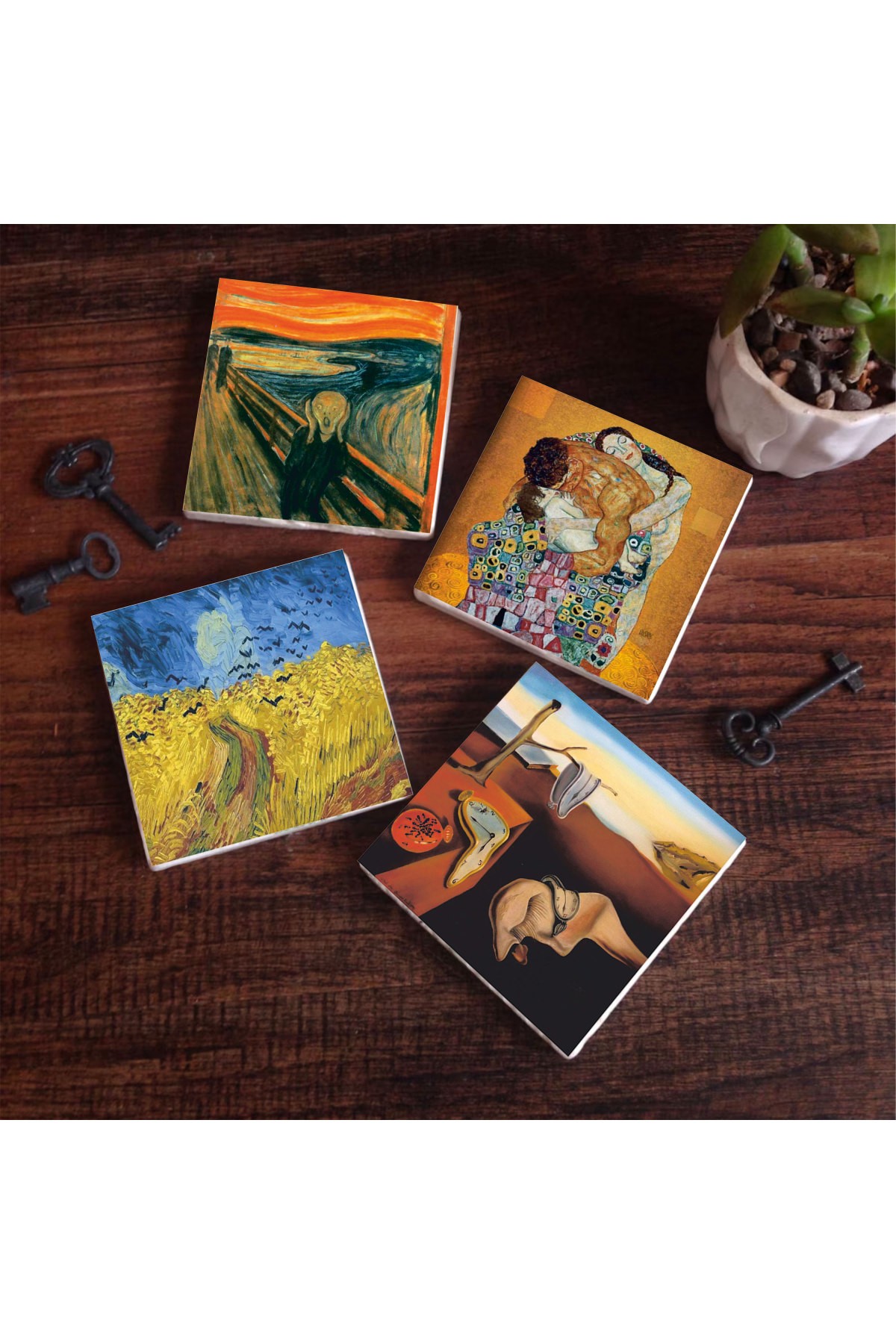 Dalí Belleğin Azmi, Van Gogh Buğday Tarlası, Çığlık, Klimt Aile Kucaklama Taş Bardak Altlığı Masaüstü Koruyucu Altlık 4 Parça Set 10x10cm Stone Coasters