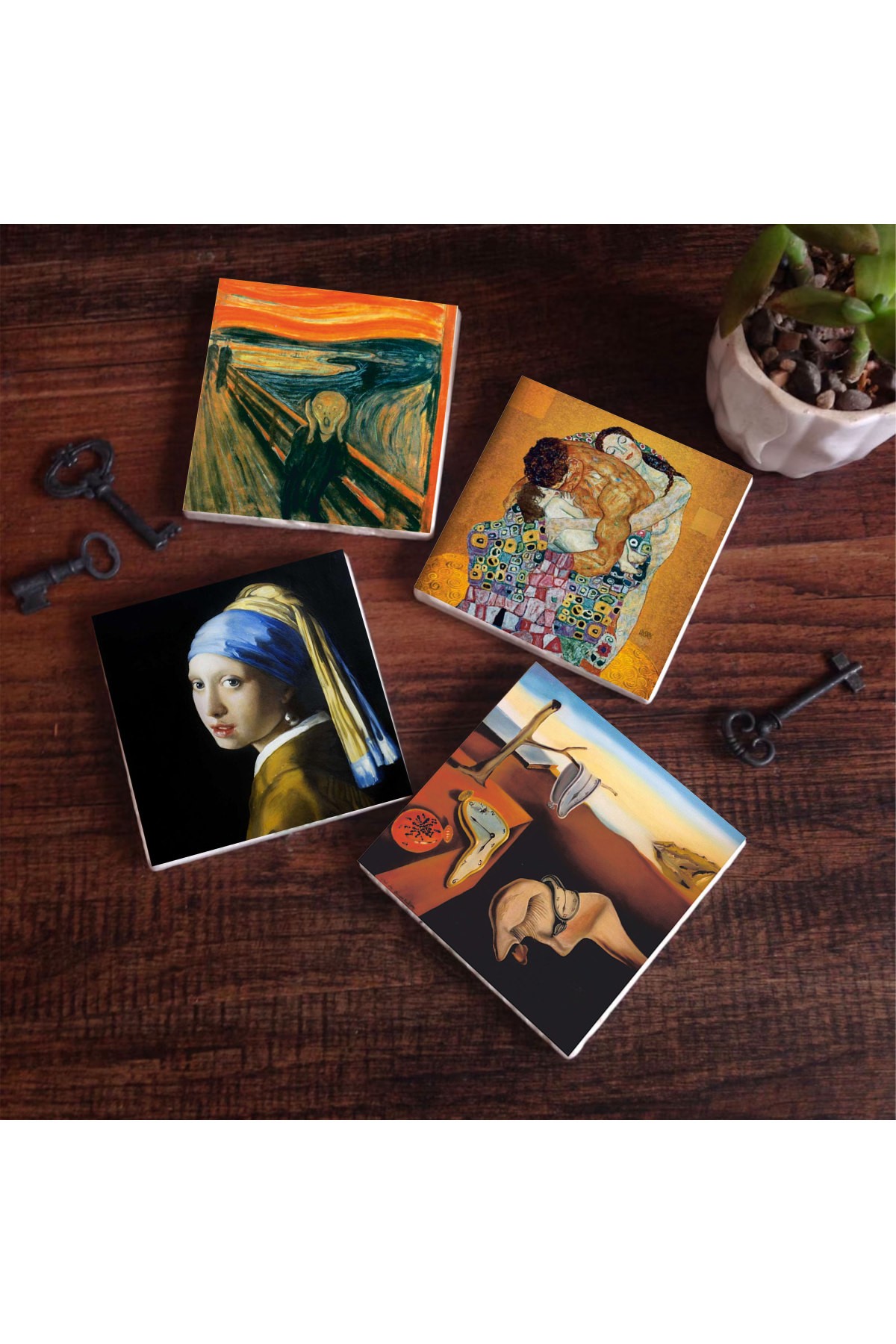 Dalí Belleğin Azmi, Çığlık, İnci Küpeli Kız, Gustav Klimt Aile Kucaklama Taş Bardak Altlığı Masaüstü Koruyucu Altlık 4 Parça Set 10x10cm Stone Coasters